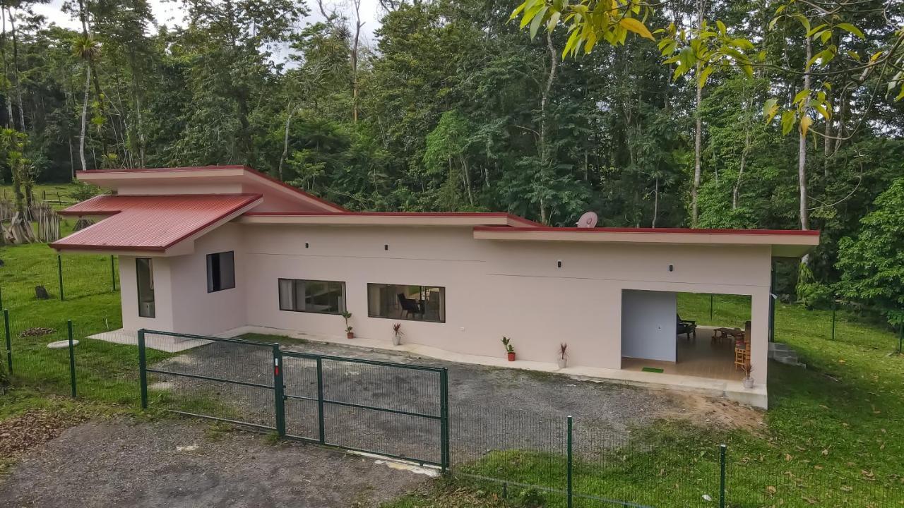River Paradise Villa With Private Jacuzzi La Fortuna المظهر الخارجي الصورة